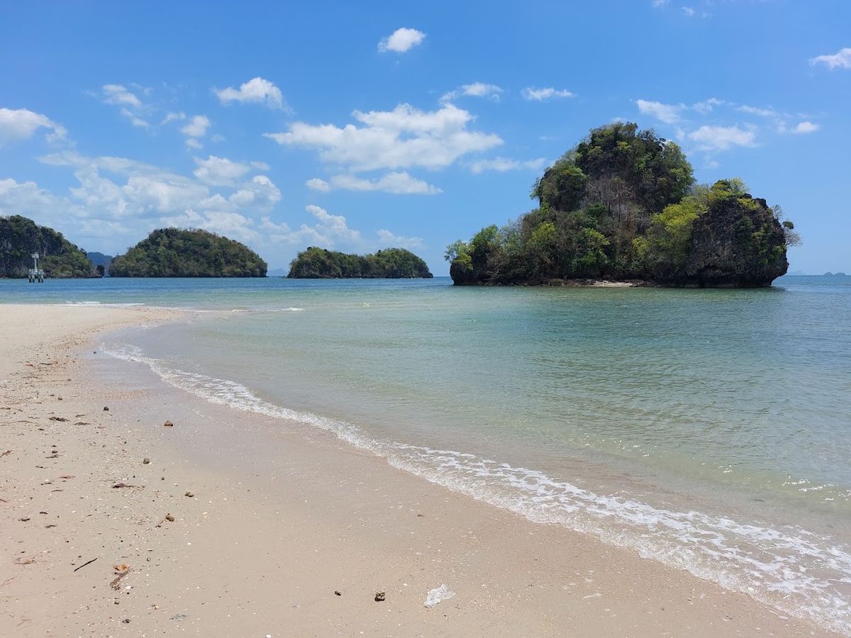 Antosil beach Krabi, Krabi