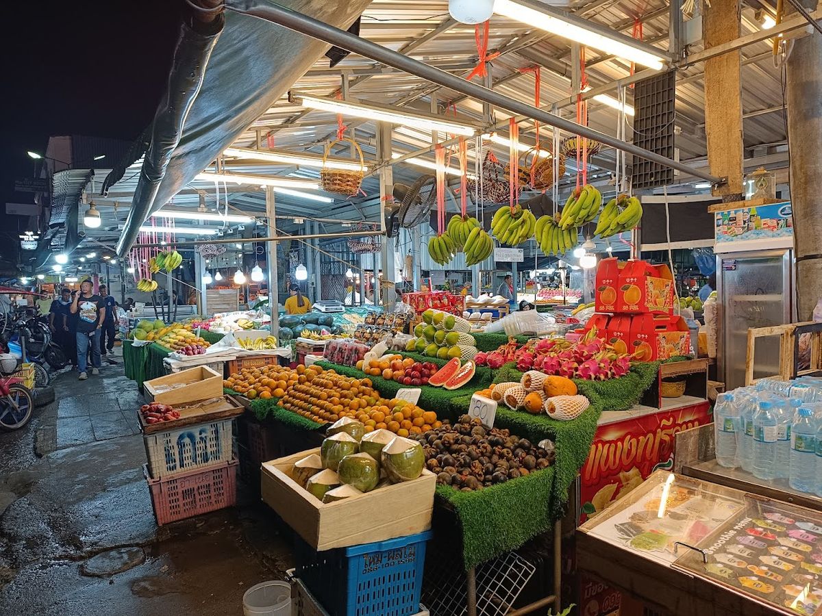 City Night Market photo 4