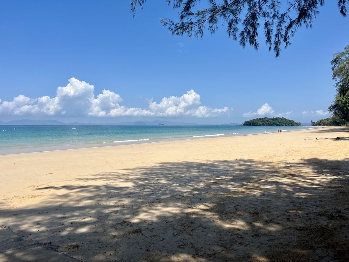 Klong Muang Beach photo 2