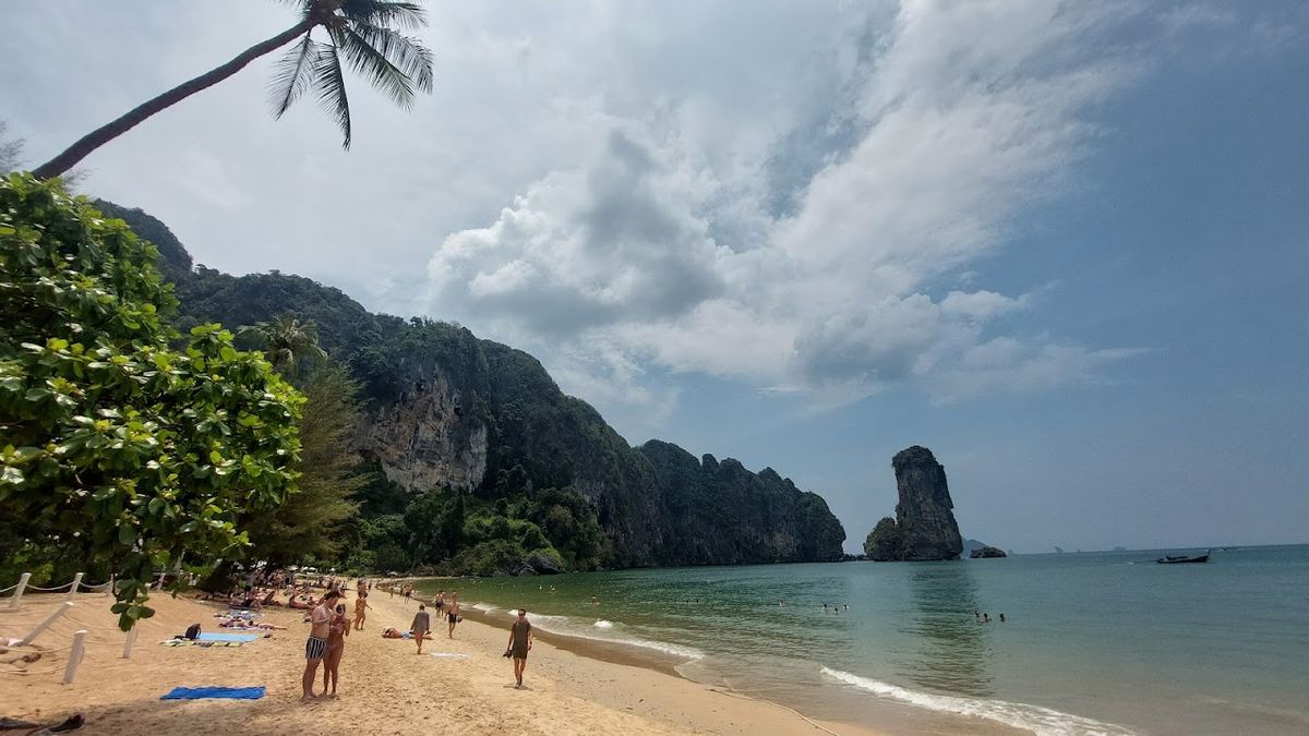 Monkey Bay, Krabi