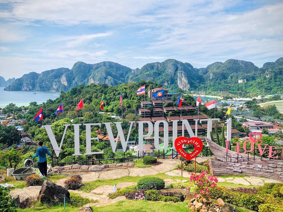 Phi Phi Viewpoint 1 photo 4
