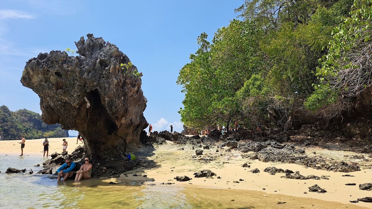 Rai Island photo 4