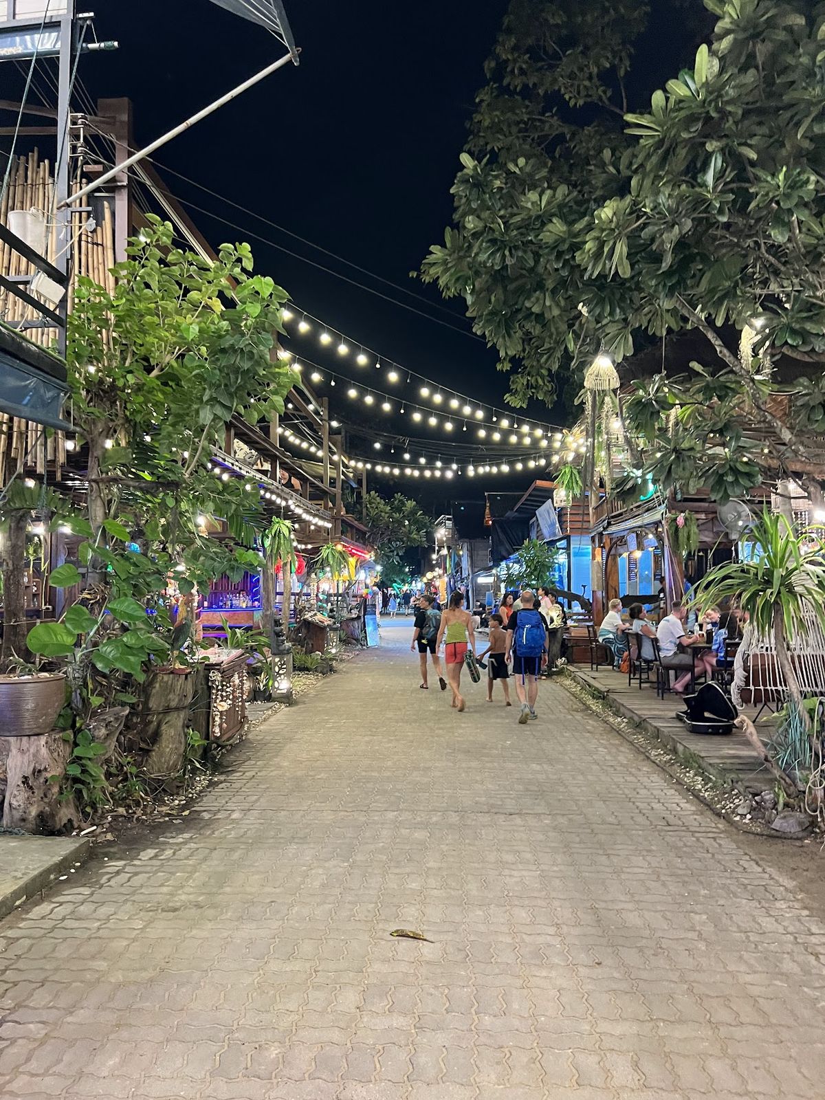 Railay Walking Street photo 2