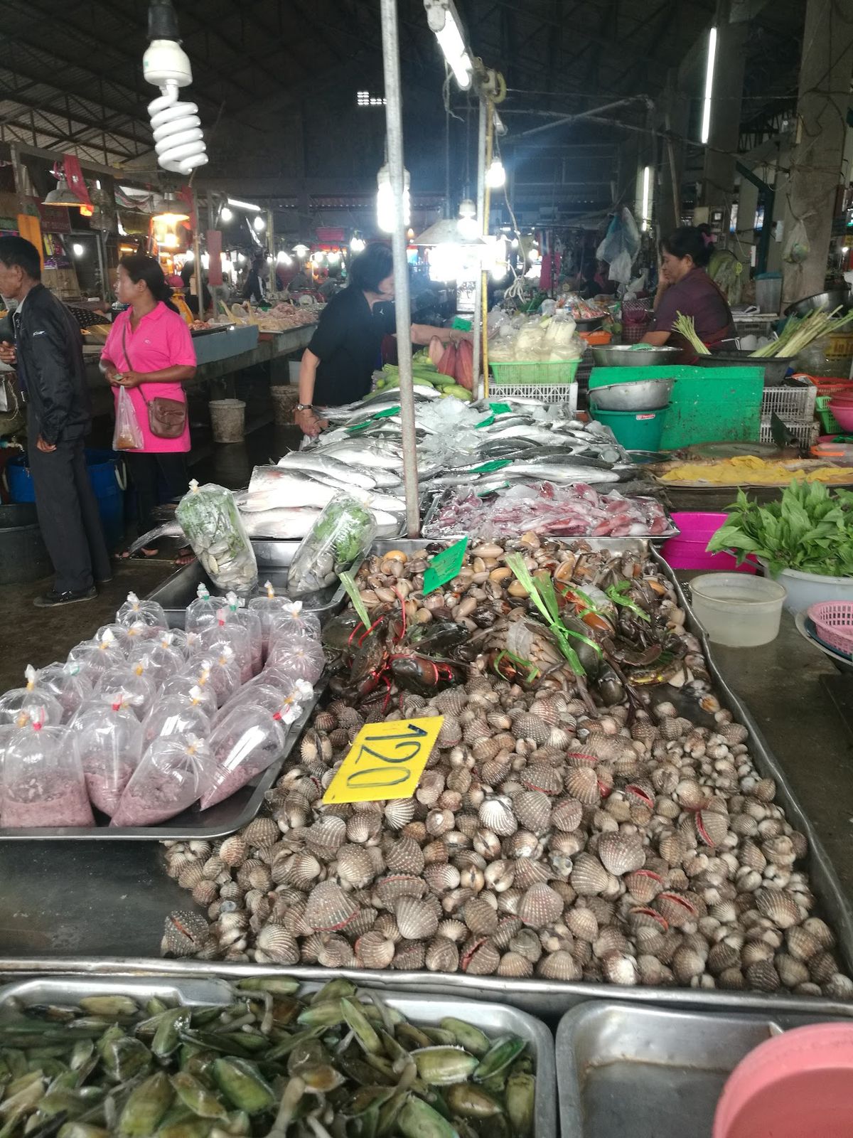 talad kao market photo 4