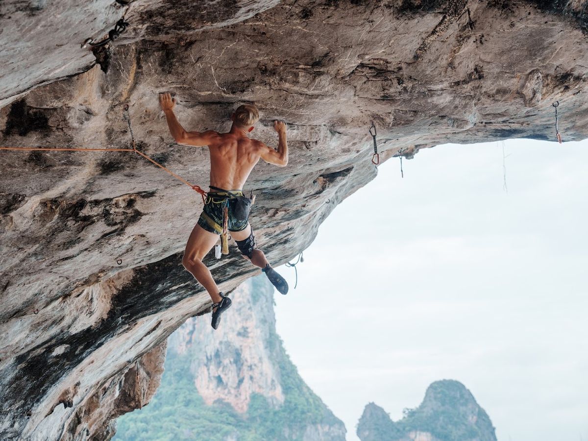 Tonsai Beach Rock Climbing photo 2