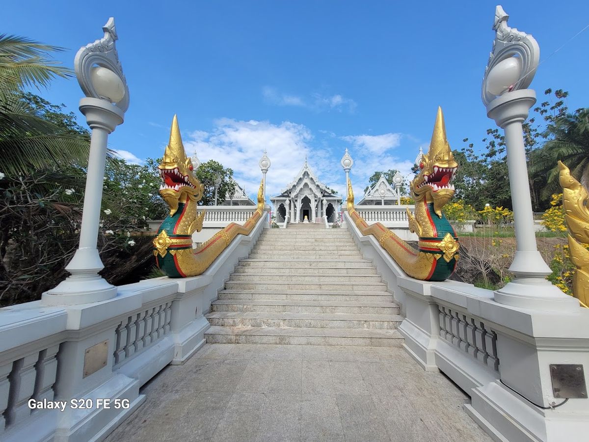 Wat Kaew Korawaram photo 3