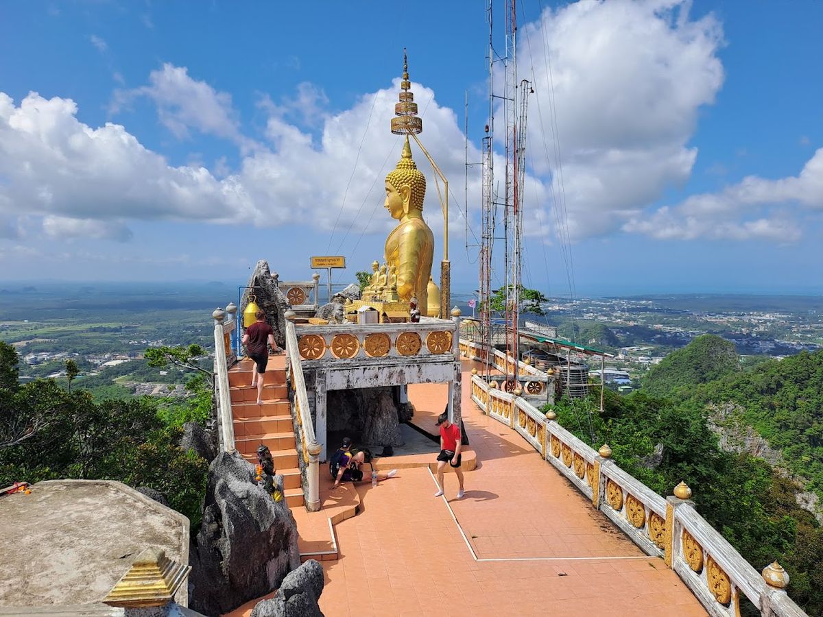 Wat Tham Suea photo 2