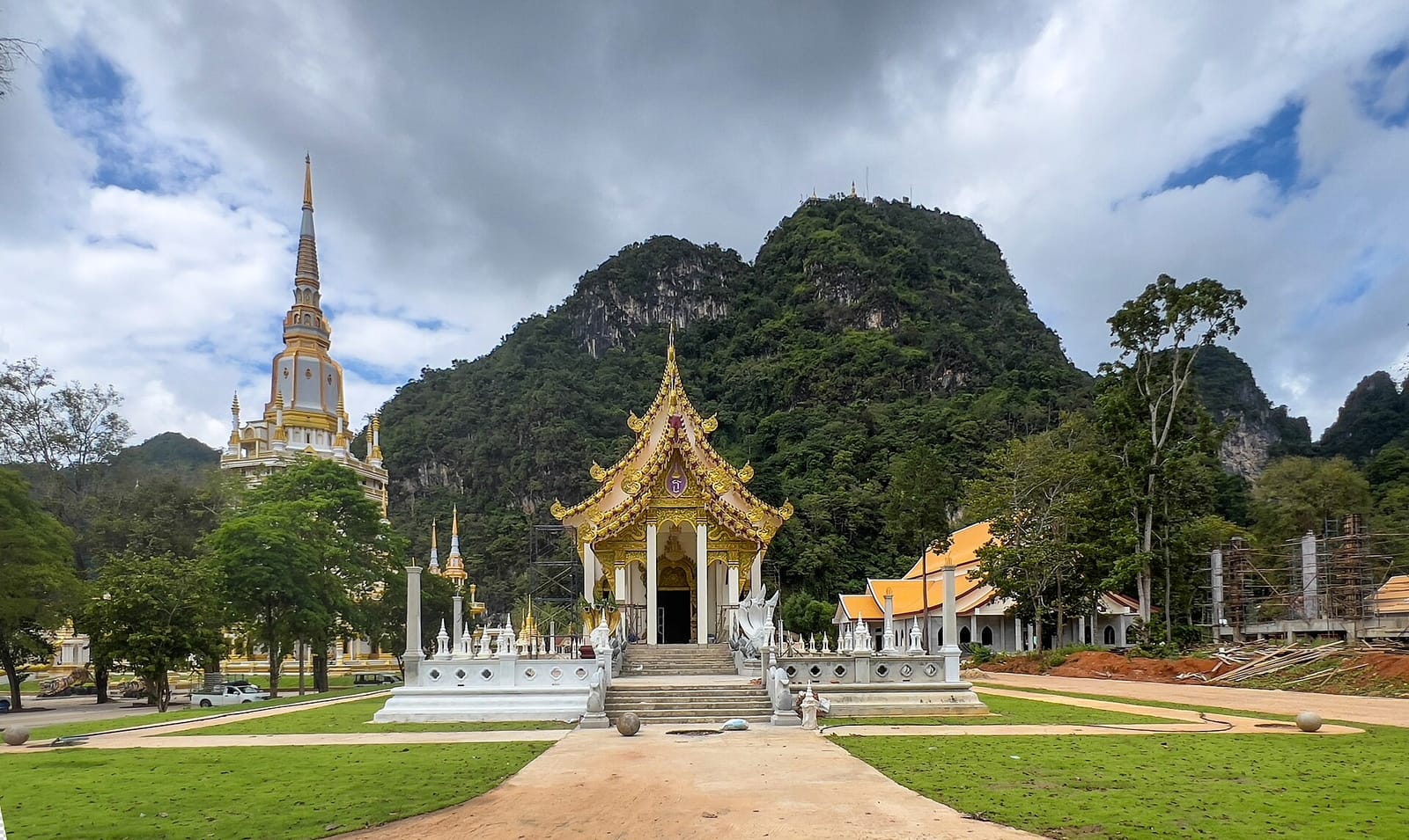 The stairway and cliffside buildings of Wat Tham Suea, the Tiger Cave Temple outside Krabi Town