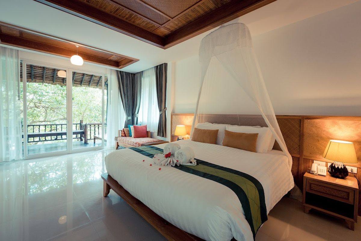 Ban Sainai Resort Aonang, Krabi (บ้านใสในรีสอร์ต อ่าวนาง กระบี่) pool and grounds in Ao Nang