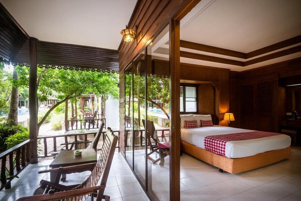 Bhu Nga Thani Resort & Villas Railay pool and grounds in Ao Nang