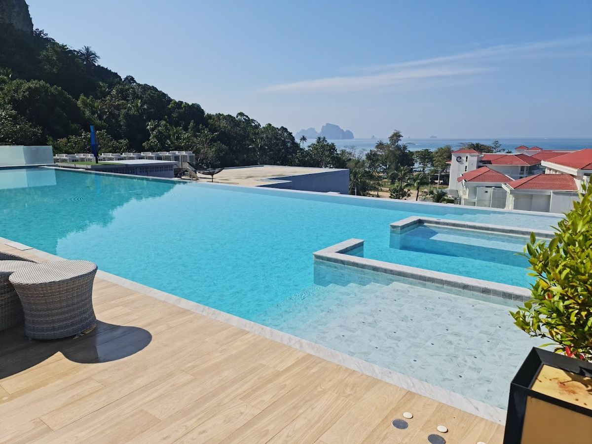 BlueSotel SMART Krabi Aonang Beach - Adults only room interior in Klong Muang