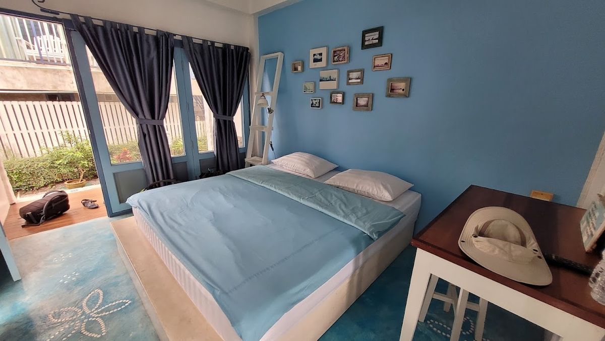 Chanchalay Hip Hostel SHA Extra Plus pool and grounds in Krabi Town