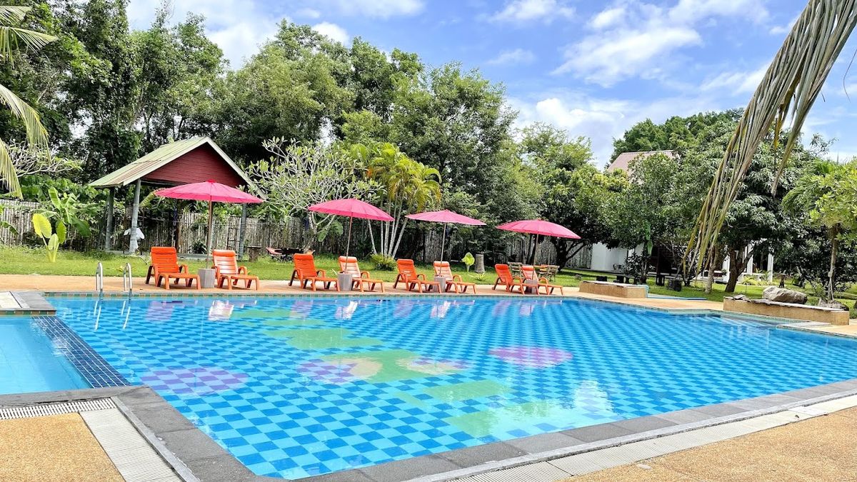 Doo Dee Boutique Resort by Swiss Chalet exterior in Klong Muang