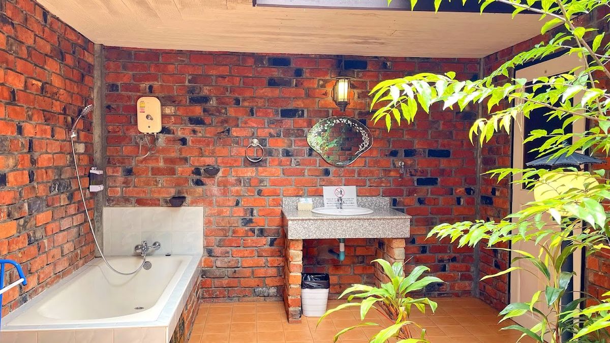 Doo Dee Boutique Resort by Swiss Chalet facilities in Klong Muang