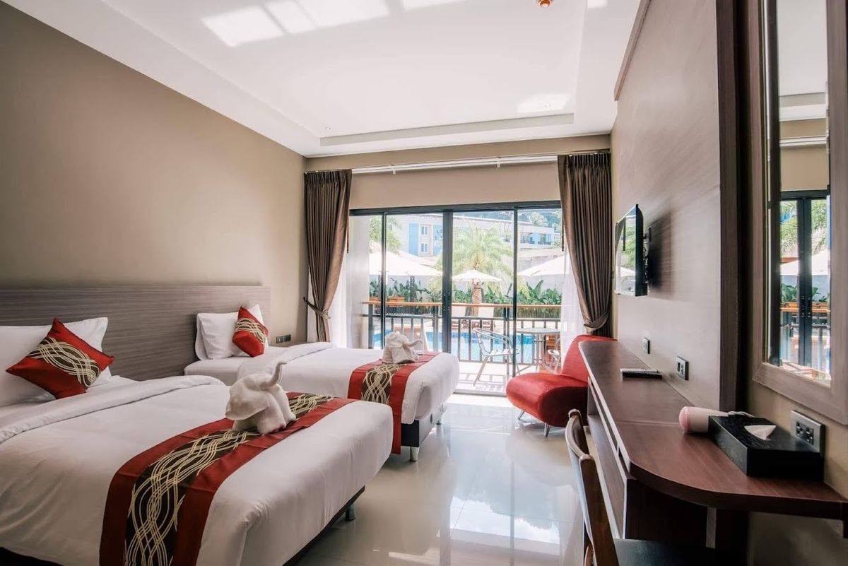 Frank Ao Nang Krabi Resort pool and grounds in Railay Beach