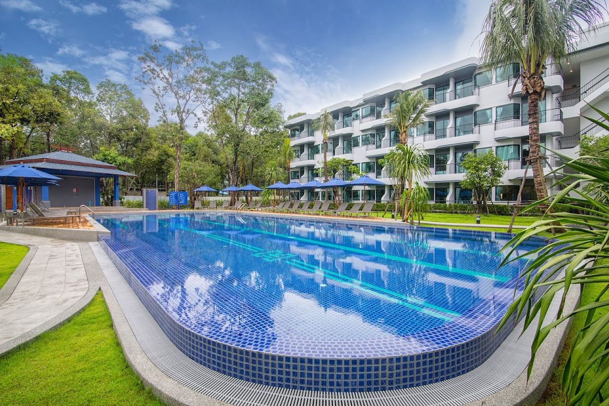 Holiday Style Ao Nang Beach Resort exterior in Ao Nang