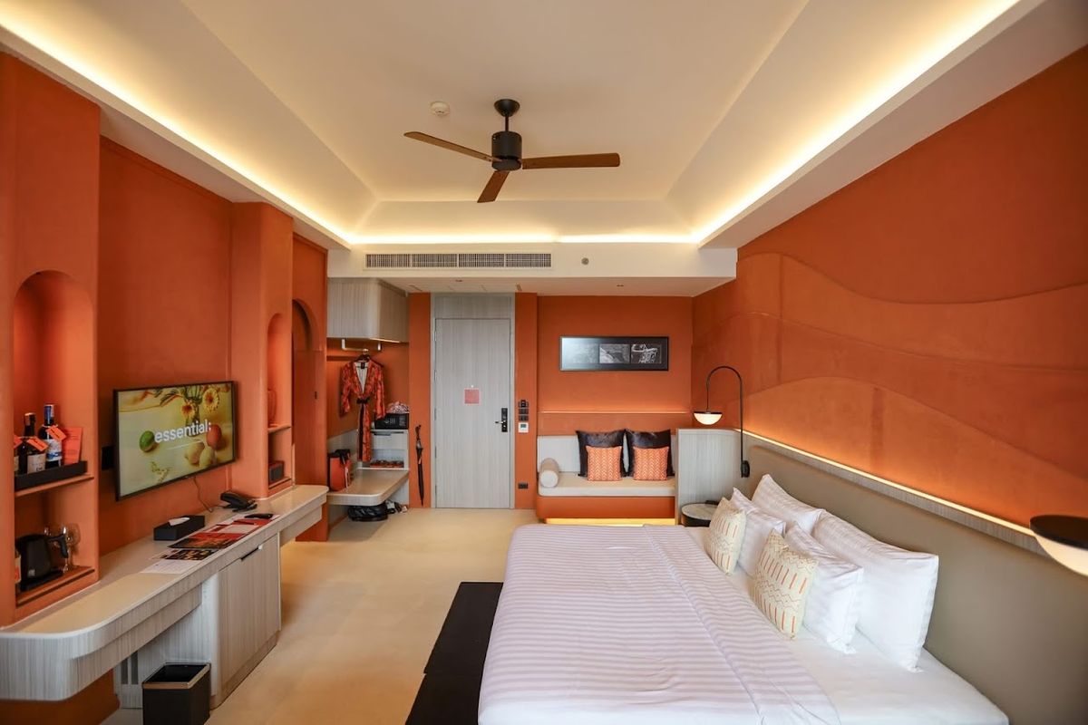 Hotel Adam Krabi pool and grounds in Krabi Town