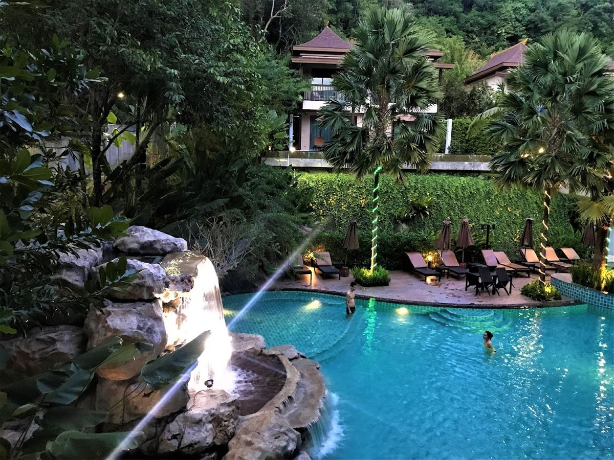 Hula Hula Resort and Spa room interior in Ao Nang