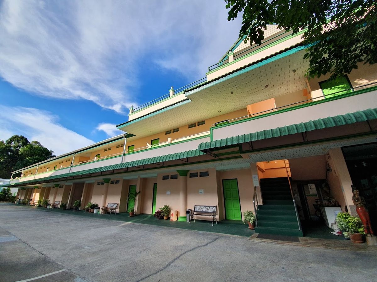 J. Holiday Inn facilities in Krabi Town