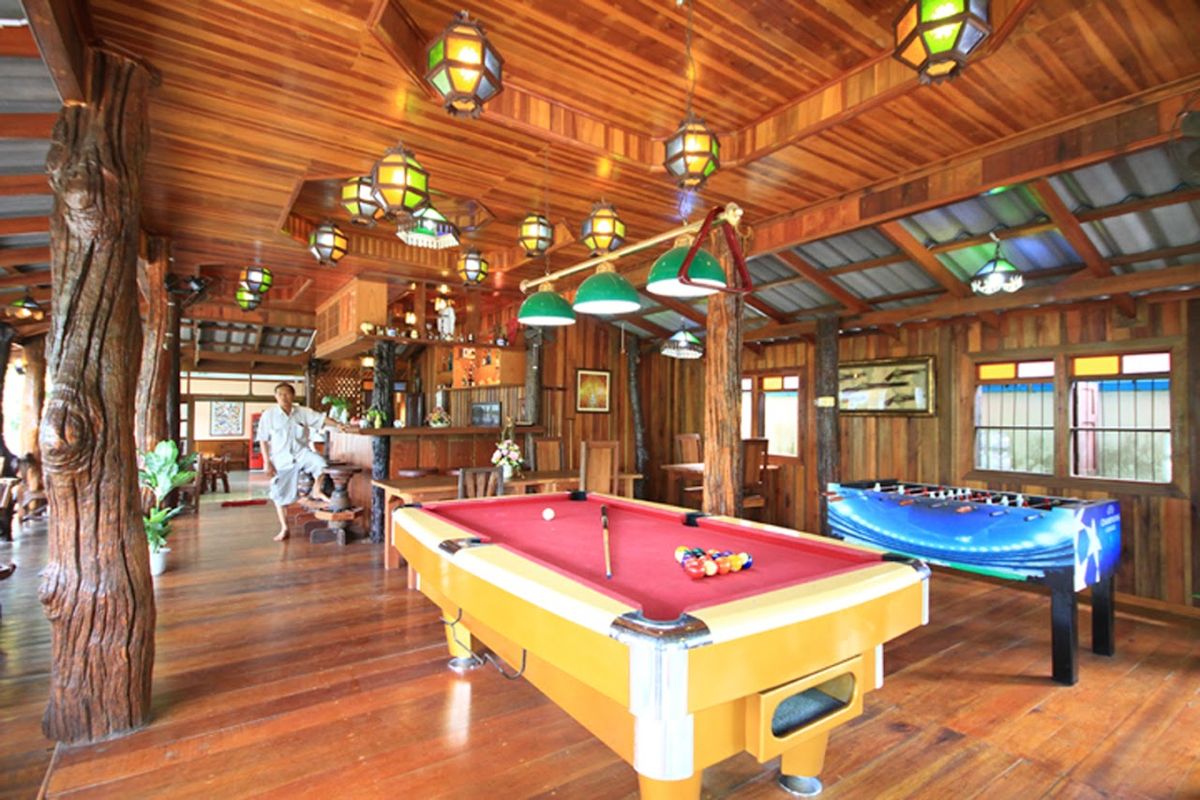 J. Holiday Inn room interior in Krabi Town