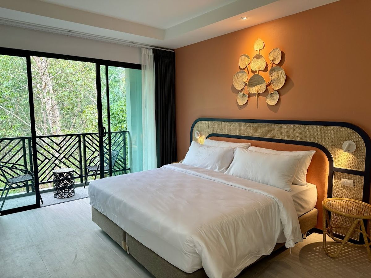 Keereen Resort - Ao Nang Krabi pool and grounds in Ao Nang