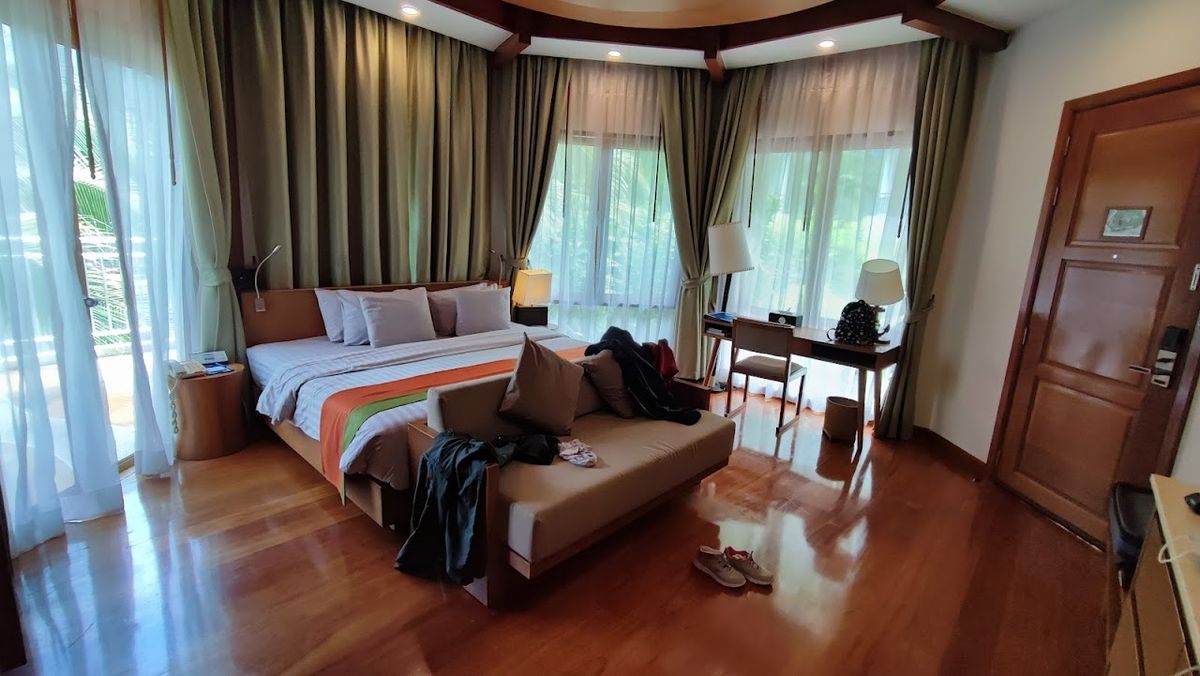 Krabi Resort pool and grounds in Ao Nang