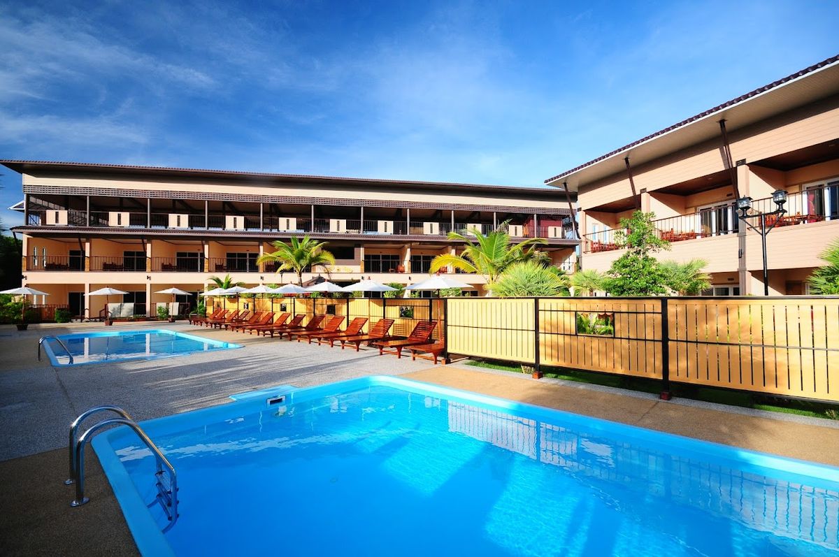 Maleedee Bay Resort exterior in Ao Nang
