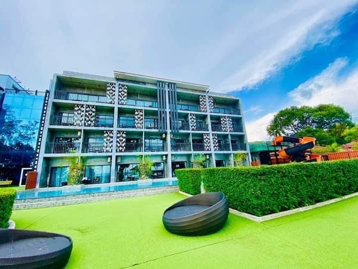 Maneetel Krabi Beachfront facilities in Ao Nang