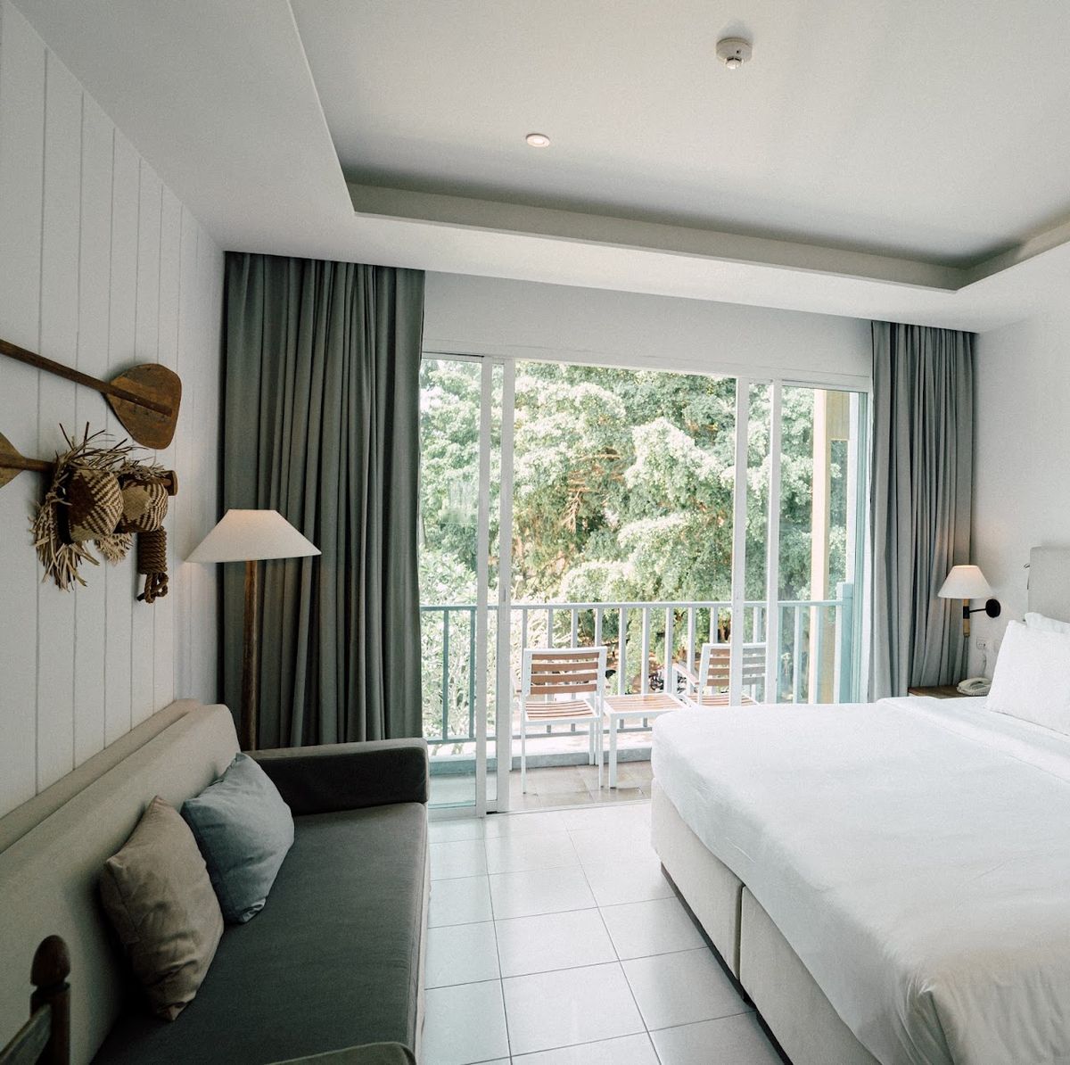 Marina Express Hotel - FISHERMAN - Ao Nang Beach, Krabi pool and grounds in Ao Nang