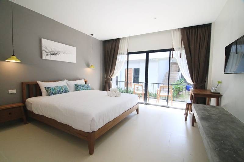 Mini House Aonang - Boutique Hotel pool and grounds in Ao Nang