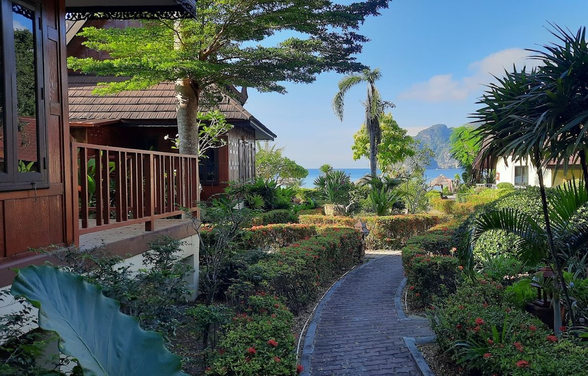Paradise Pearl Bungalows exterior in Ao Nang