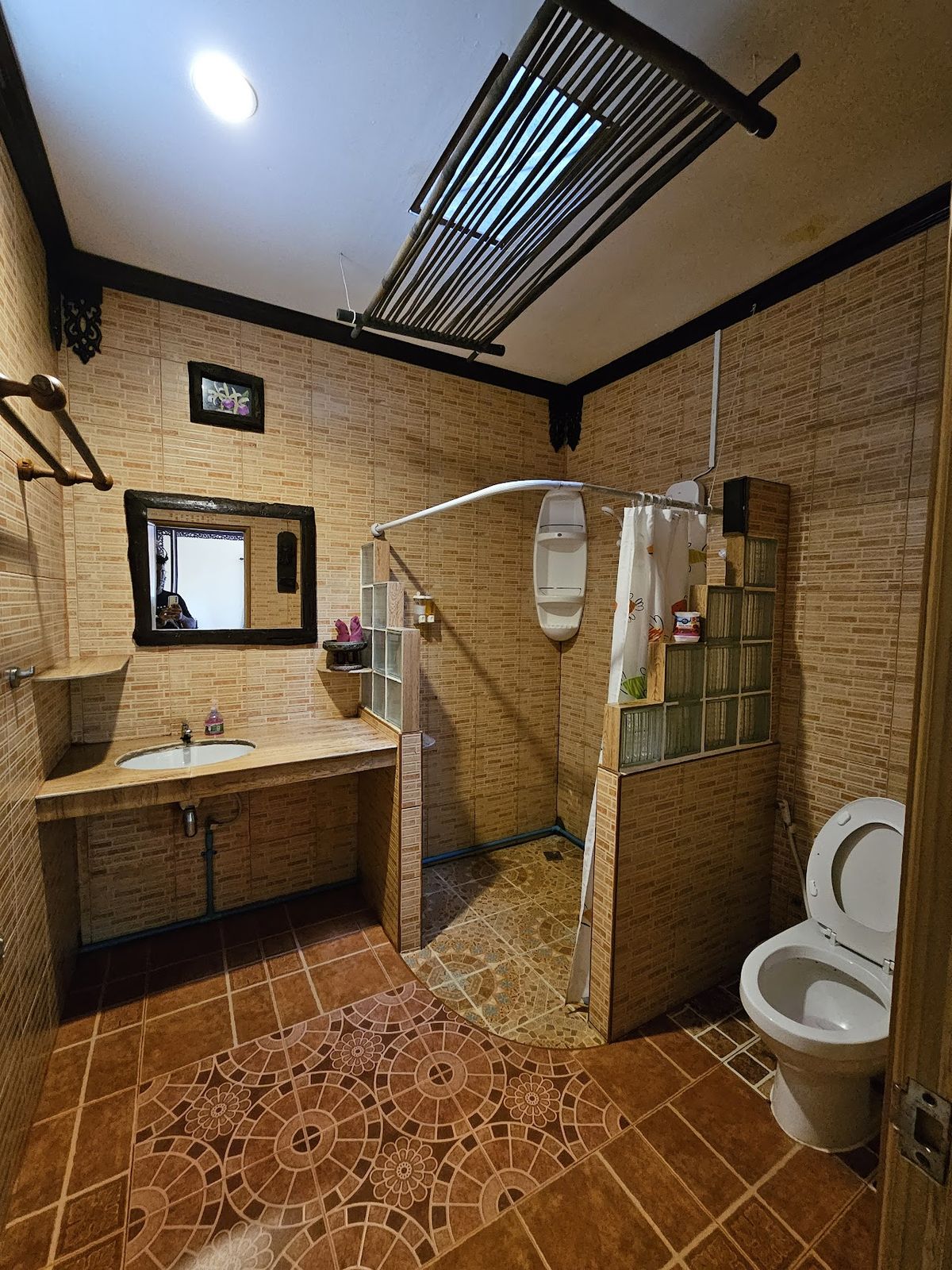 Paradise Pearl Bungalows room interior in Ao Nang