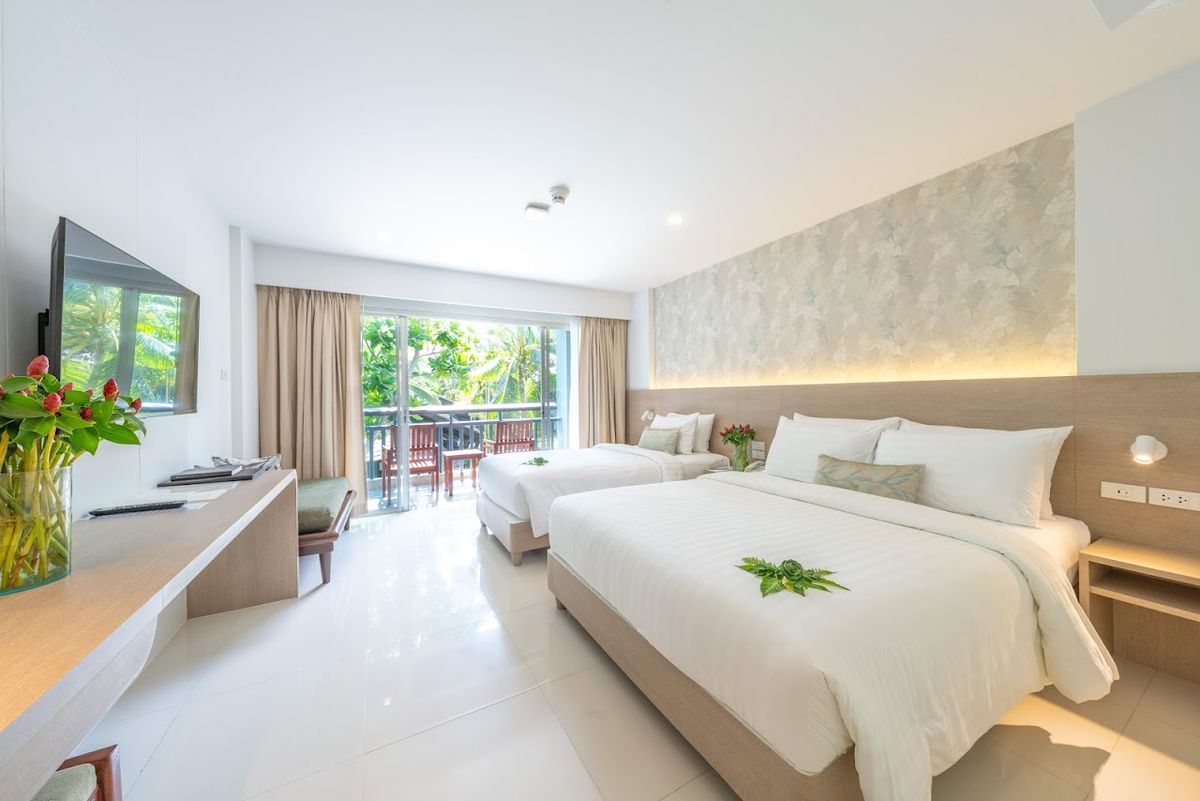 Peace Laguna Resort & Spa pool and grounds in Ao Nang
