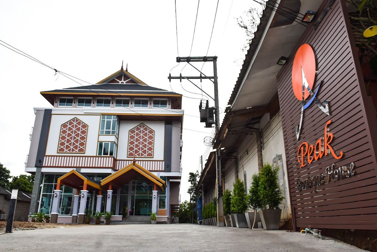 Peak Boutique House exterior in Krabi Town