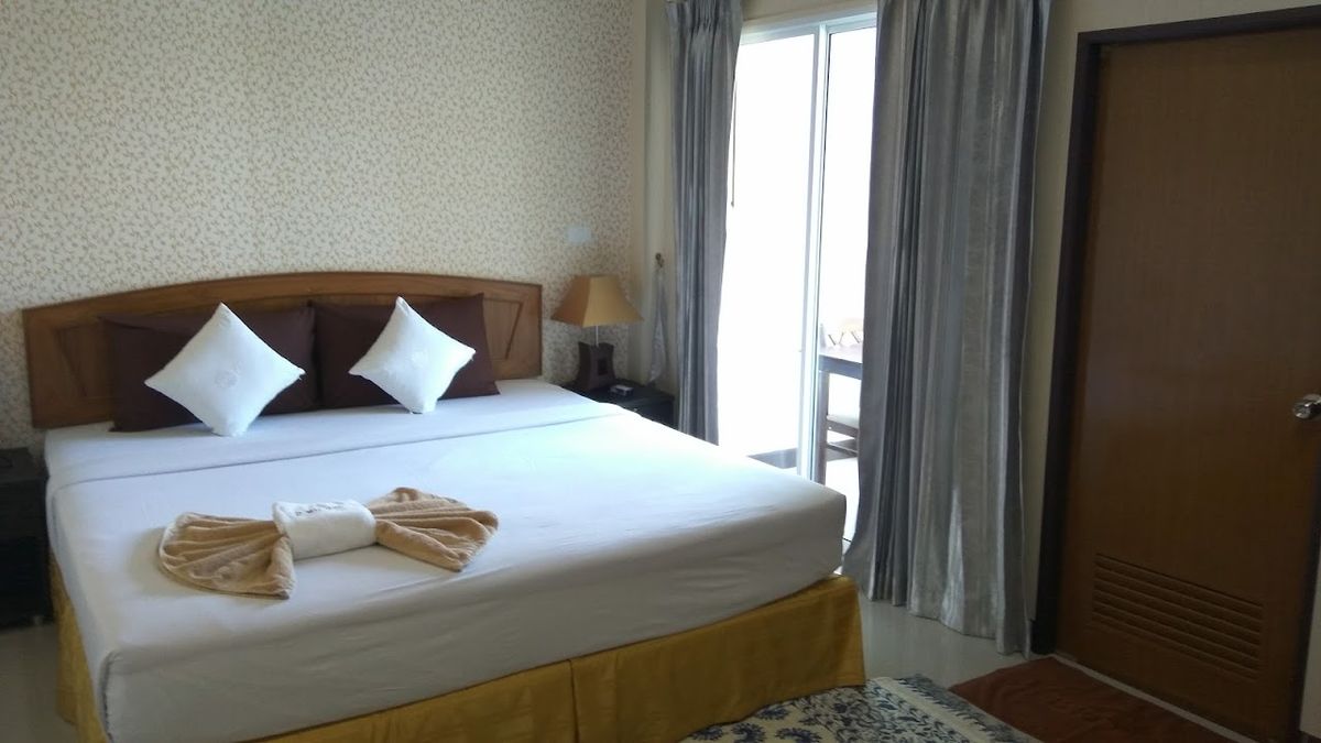 Phu Tub Kaek facilities in Klong Muang