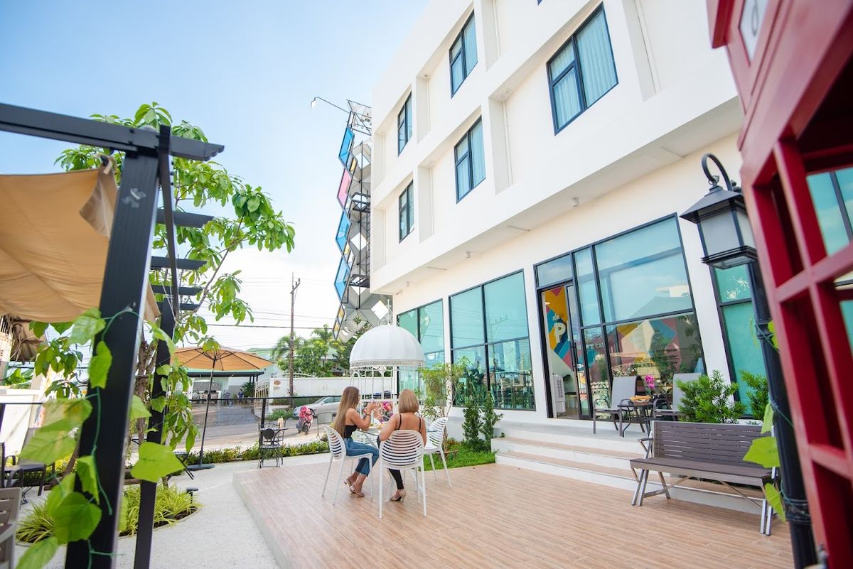 Play Poshtel Krabi exterior in Krabi Town