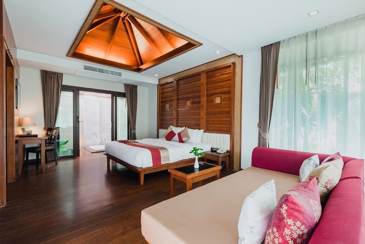 Railay Village Resort & Spa pool and grounds in Railay Beach