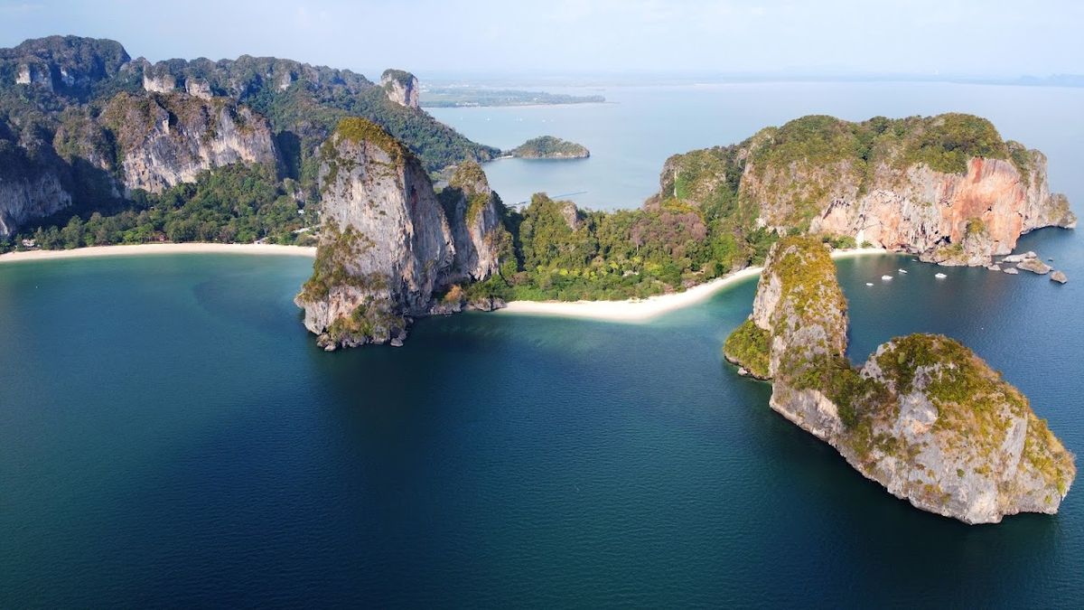 Railei Beach Club facilities in Railay Beach