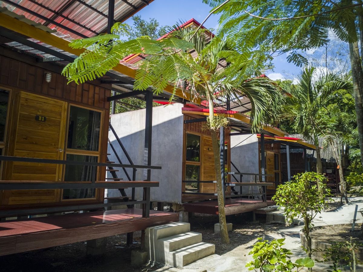 Rapala Rock wood Resort (Railay East) exterior in Railay Beach