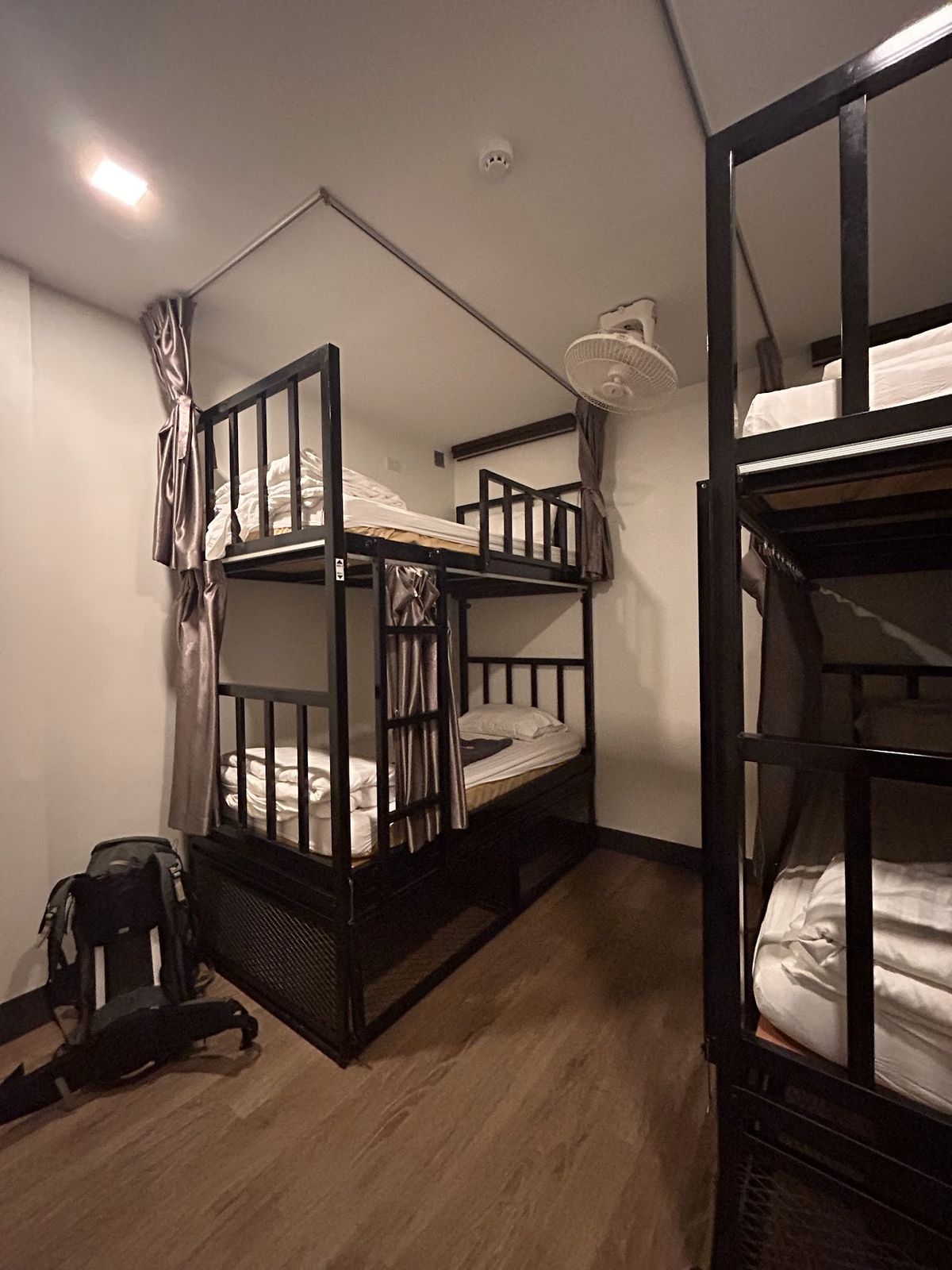 Sea Beach Hostel & Bar pool and grounds in Ao Nang