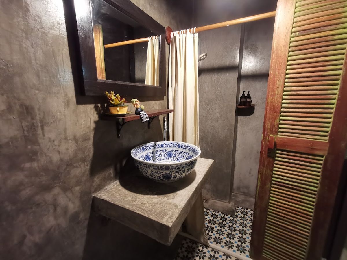 Talardkao Balcony Krabi hotel & Tour room interior in Krabi Town