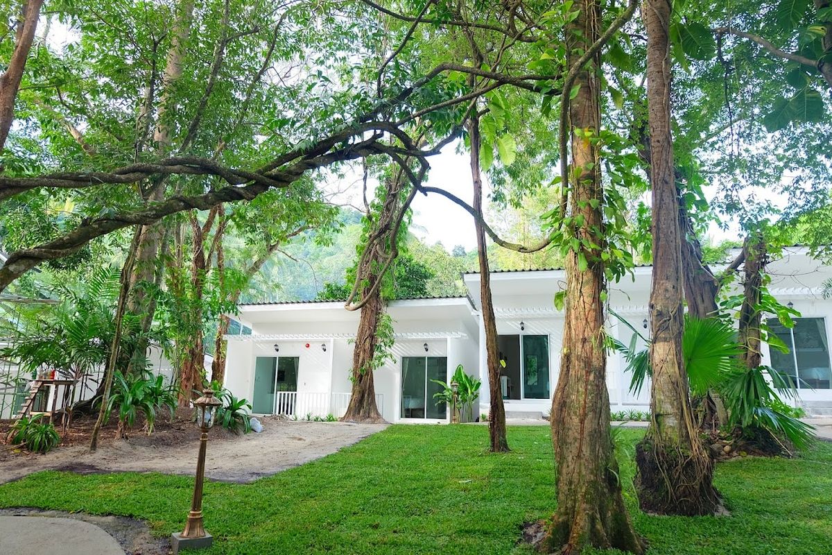 Whalecome Aonang Resort exterior in Klong Muang