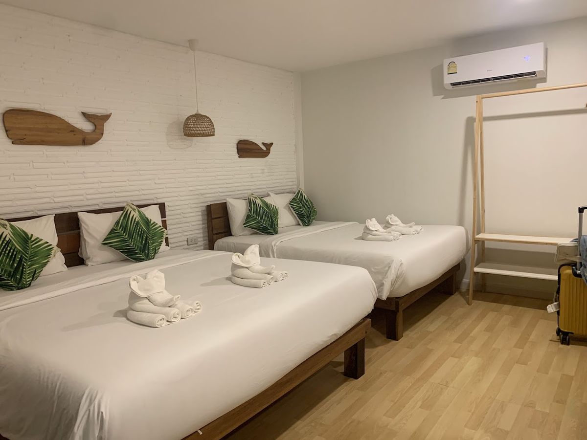 Whalecome Aonang Resort pool and grounds in Klong Muang